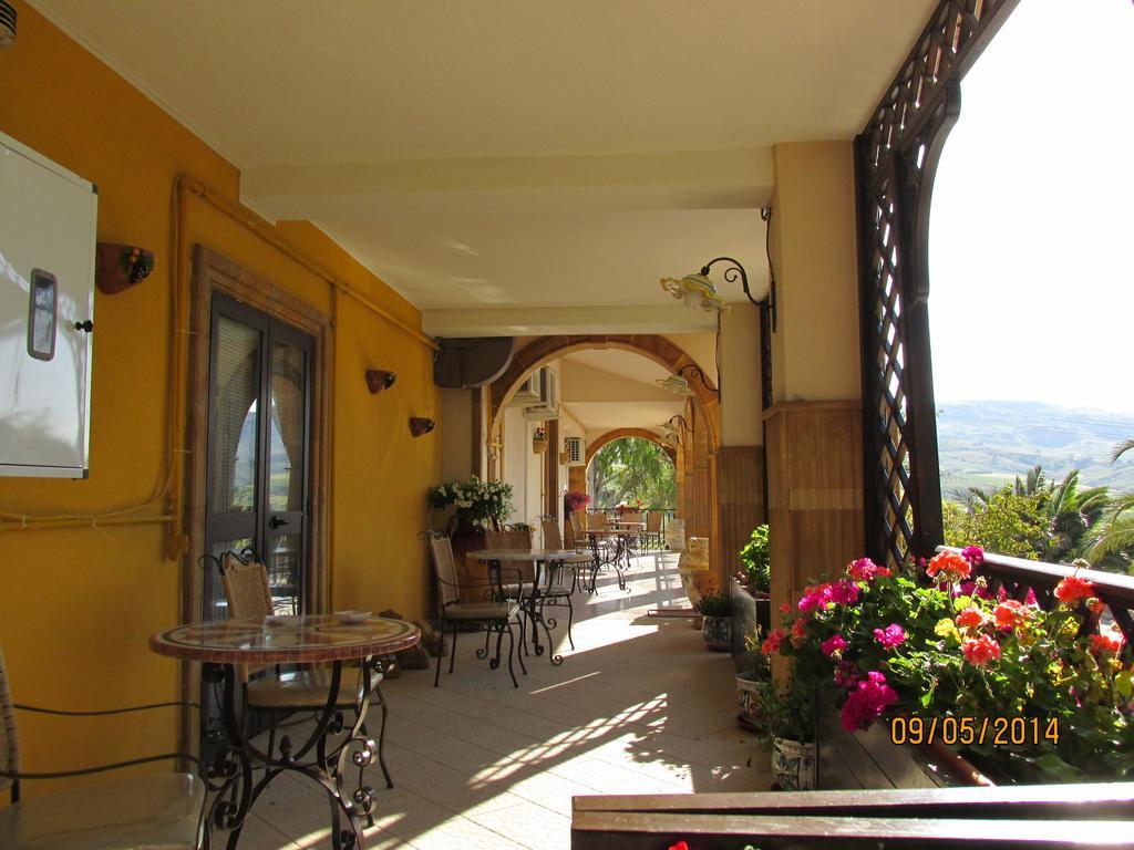 Agriturismo Reggia Saracena Agrigent Exterior foto